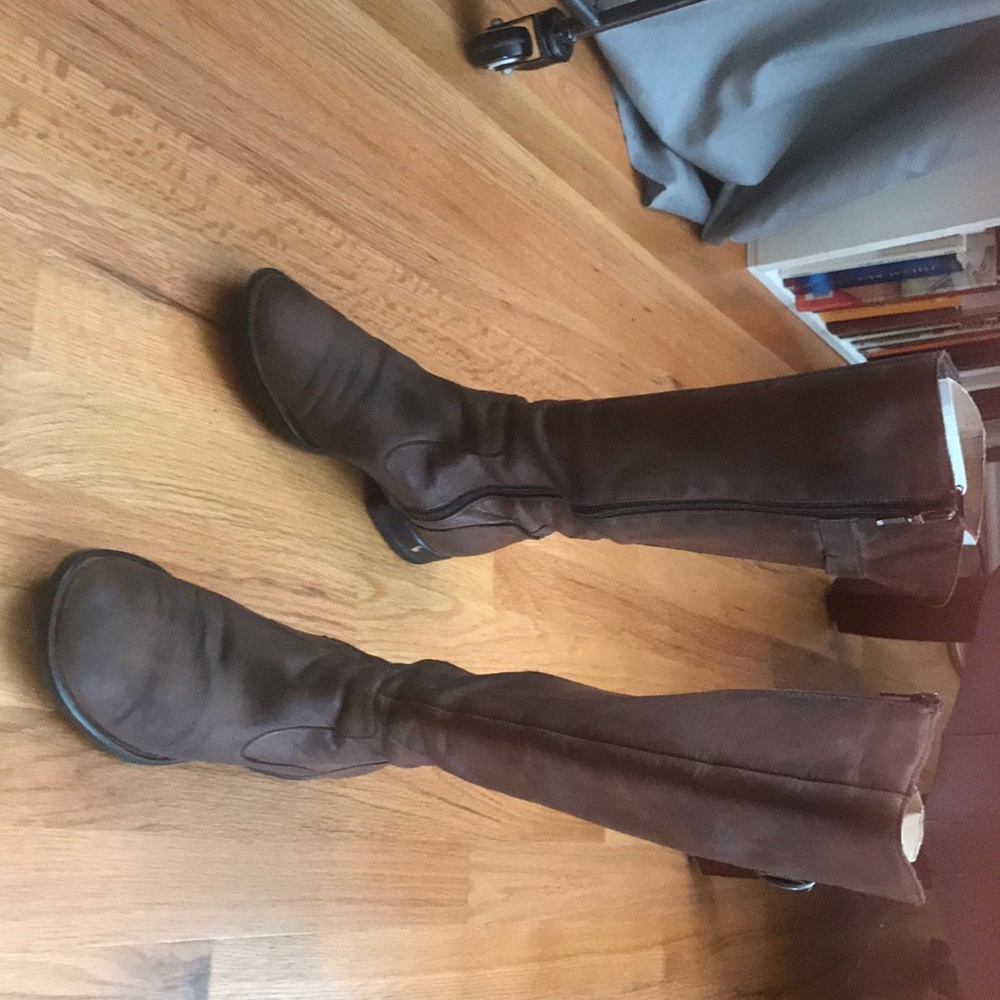 Born. Boots size 6.5